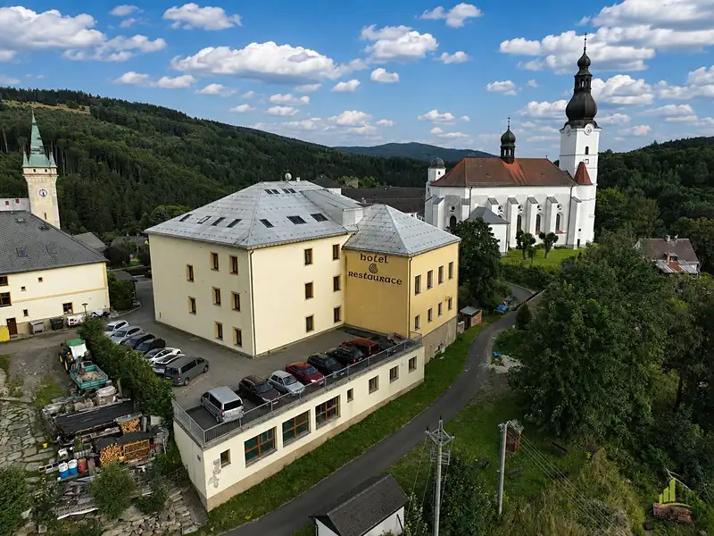 Prodej bytu 1+kk 22 m², Branná – náhled fotky 1