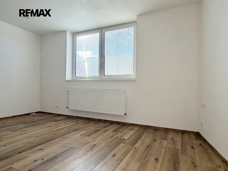 Квартира 1+kk в оренду, 31 м² (6 з 13)
