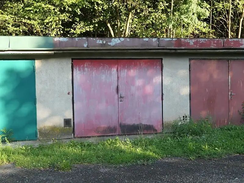 Pronájem garáže 19 m², Hronov – náhled fotky 1
