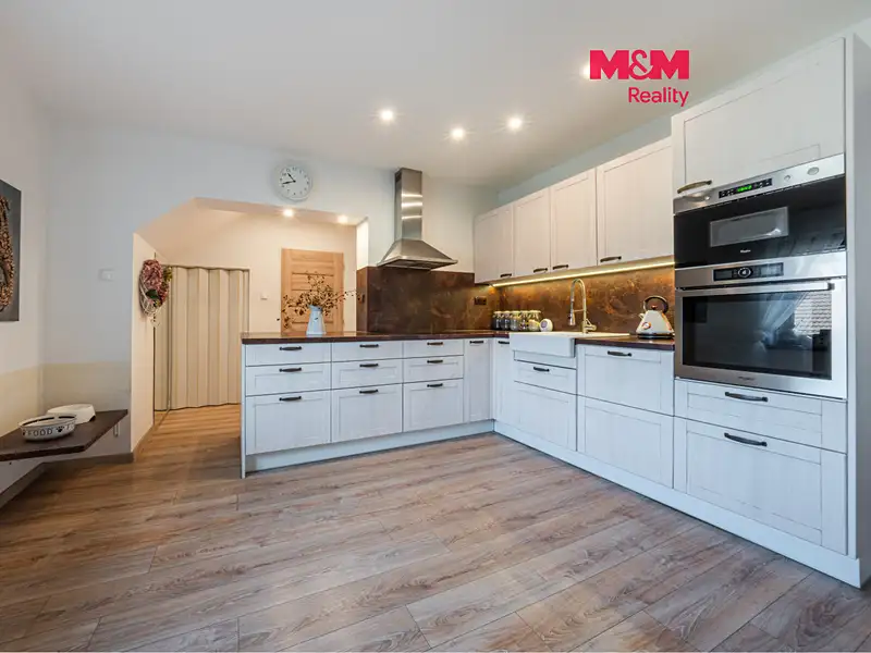 Prodej rodinného domu 163 m², pozemek 340 m², Kladno – náhled fotky 1