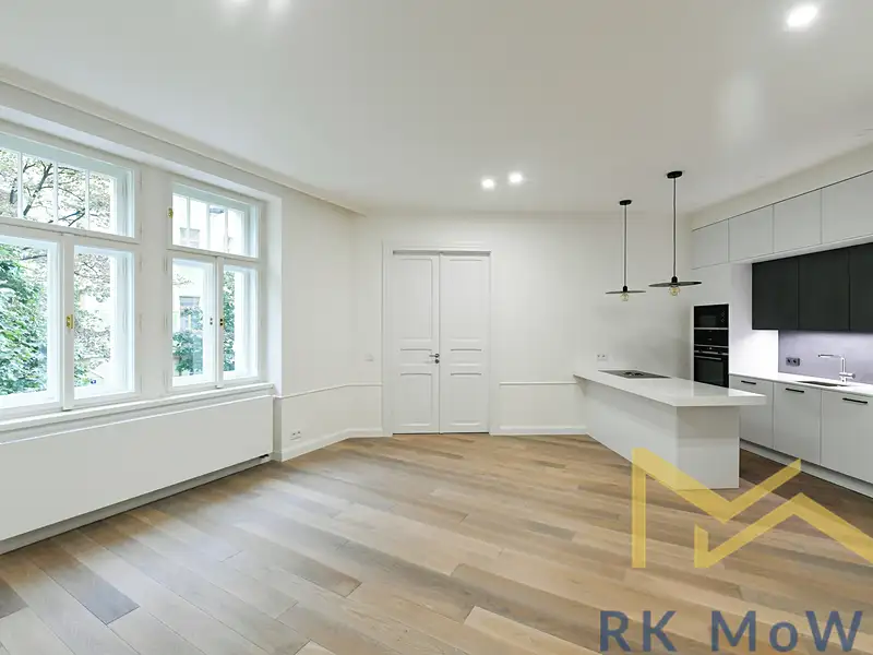 Pronájem bytu 4+kk 120 m², Praha – náhled fotky 1
