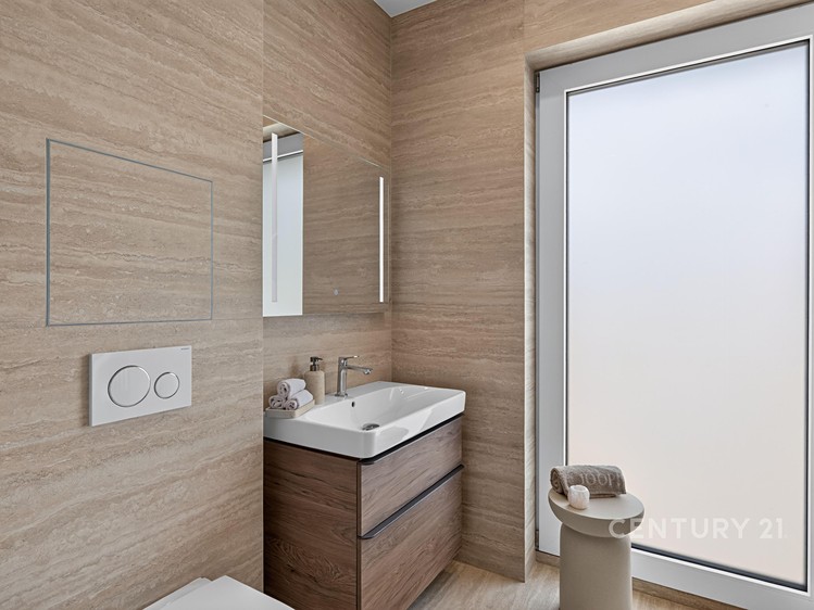 Prodej domu, 150 m² (14 z 23)