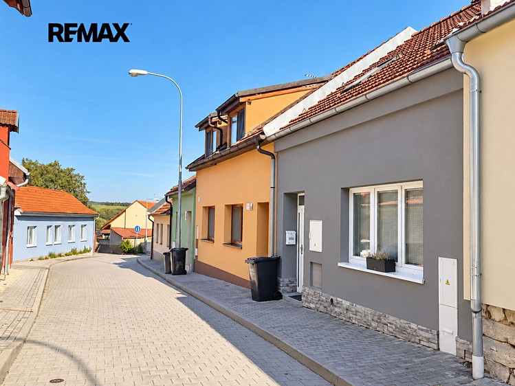Haus zum Kauf, 182 m² (2 von 39)