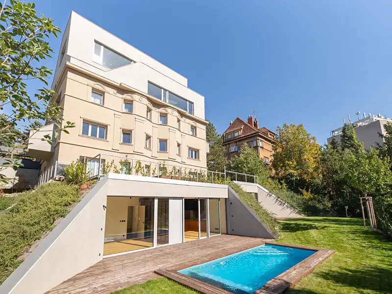Prodej bytu 5+kk 150 m², Praha – náhled fotky 3