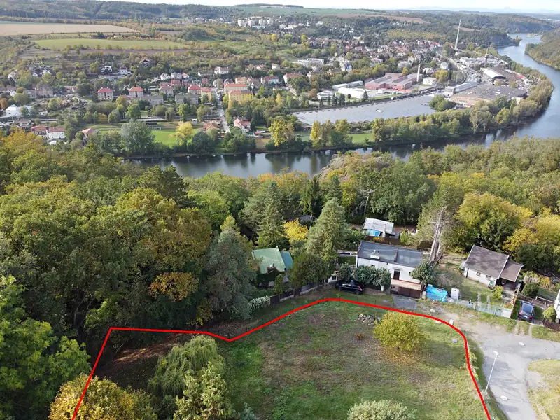 Prodej stavebního pozemku 810 m², Větrušice – náhled fotky 2