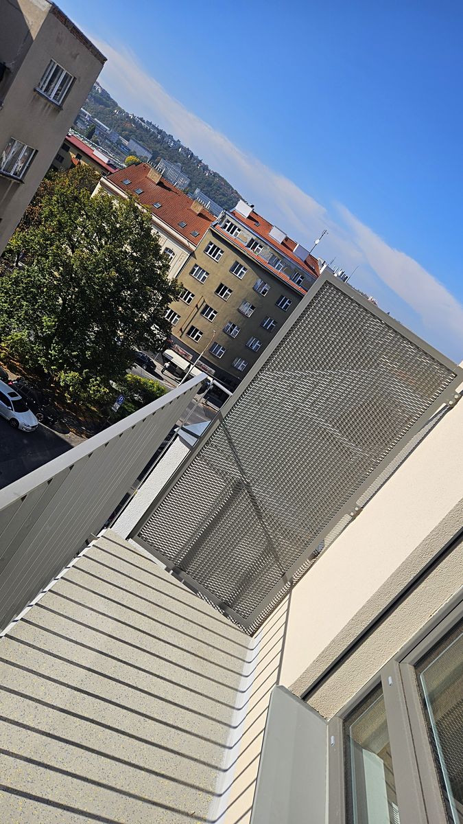 Pronájem bytu 2+kk 51 m², Praha – fotka 1 z 3