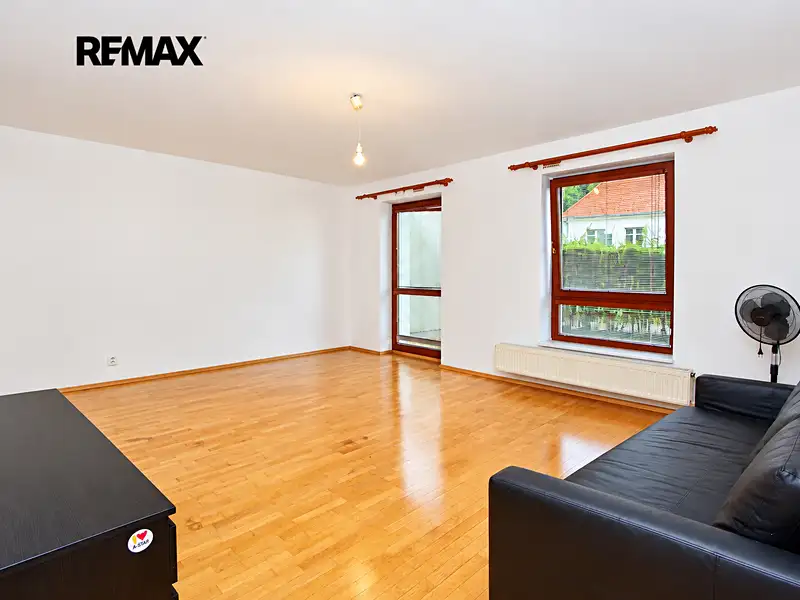 Pronájem kanceláře 40 m², Praha – náhled fotky 2