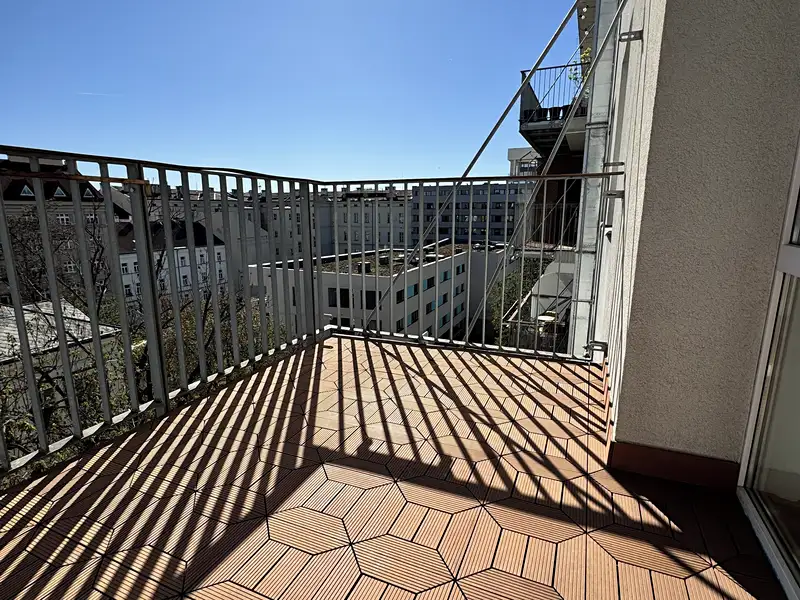 Pronájem bytu 3+kk 76 m², Praha – náhled fotky 1