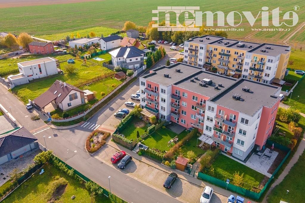 Prodej bytu 2+kk 62 m², Jesenice – fotka 1 z 3