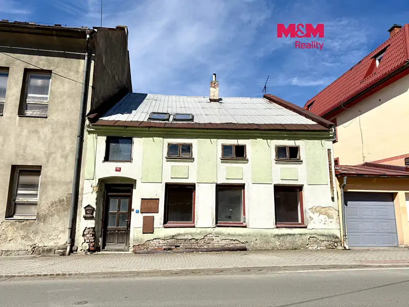 Prodej rodinného domu 235 m², pozemek 266 m², Staré Město – náhled fotky 1