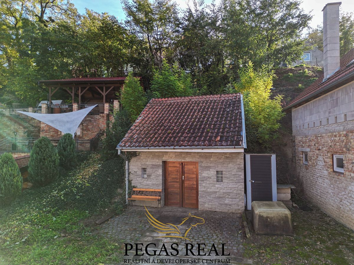 Prodej vinného sklepa 64 m², Starovice – fotka 1 z 3