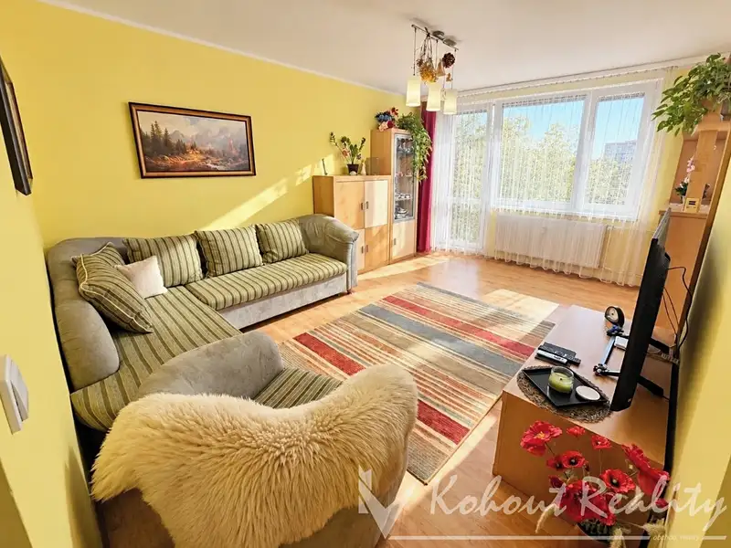 Prodej bytu 3+1 78 m², Praha – náhled fotky 2