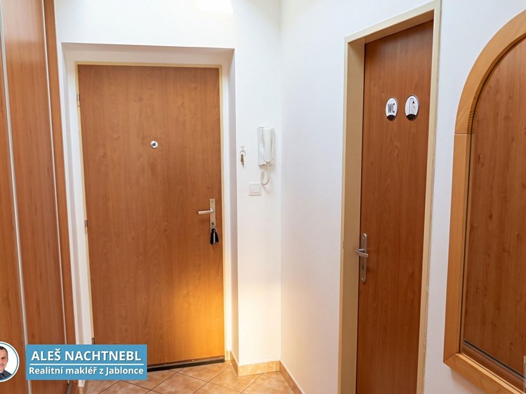 Prodej bytu 1+kk, 29 m² (9 z 18)
