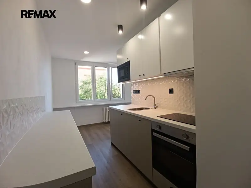 Pronájem bytu 1+kk 19 m², Ústí nad Labem – náhled fotky 3