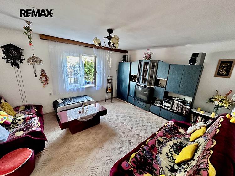 Prodej domu, 60 m² (2 z 21)