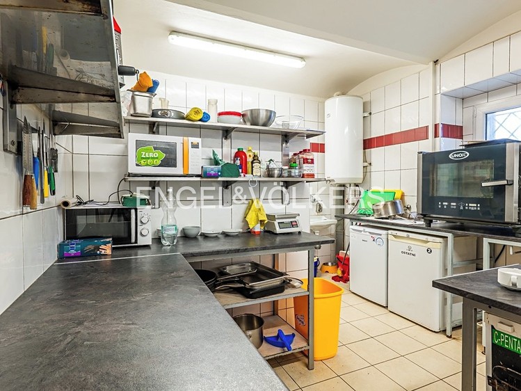 Комерційне приміщення в оренду, 275 м² (17 з 20)