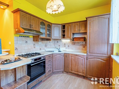 Pronájem bytu 3+1, 74 m² (2 z 17)