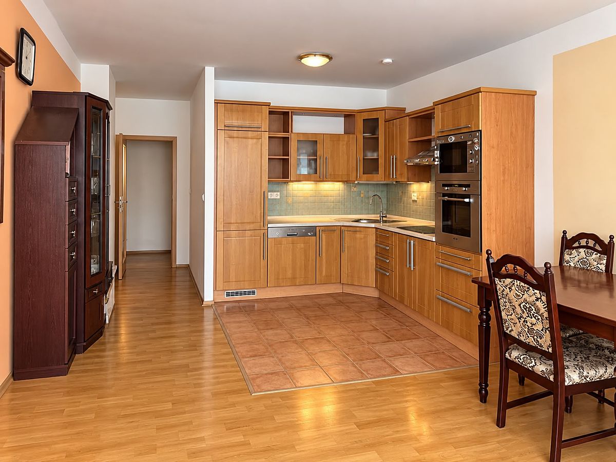 Pronájem bytu 3+kk 101 m², Praha – fotka 1 z 3