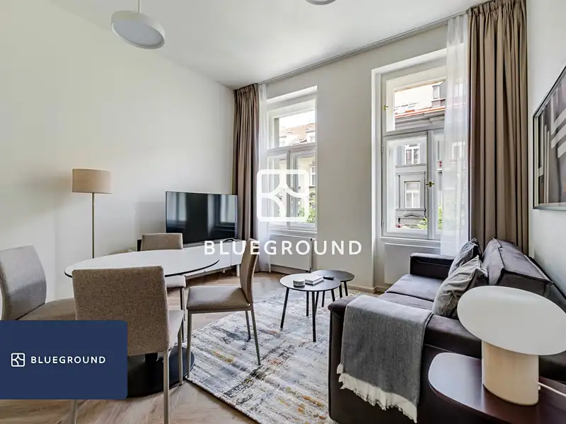 Pronájem bytu 2+kk 41 m², Praha – náhled fotky 1
