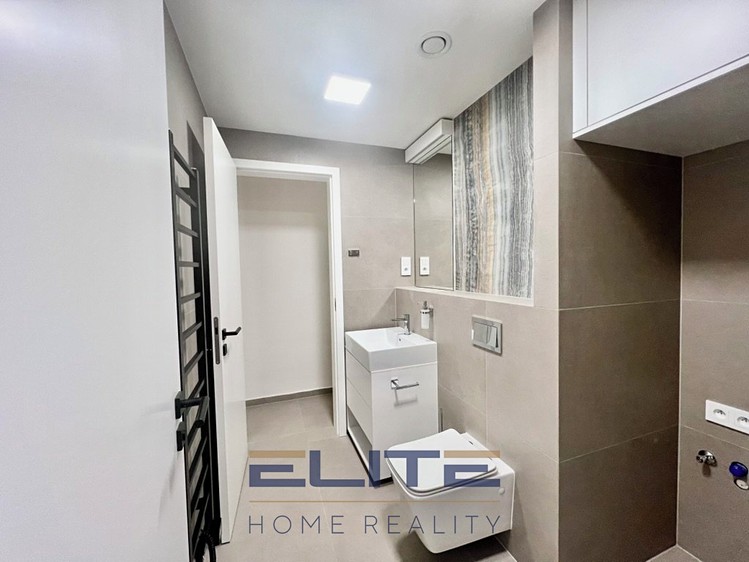 Pronájem bytu 3+kk, 106 m² (16 z 31)