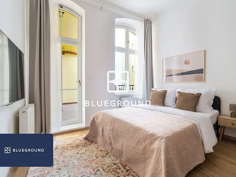 Pronájem bytu 1+kk 25 m², Praha – náhled fotky 1