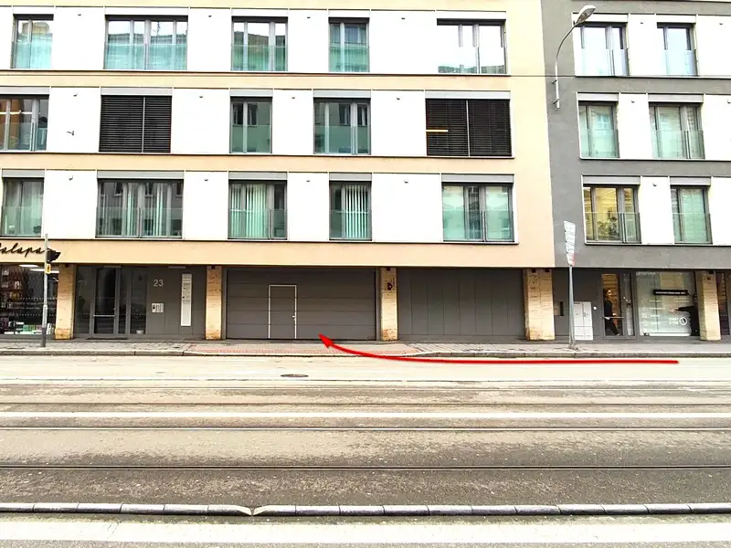 Pronájem garážového stání 13 m², Brno – náhled fotky 2