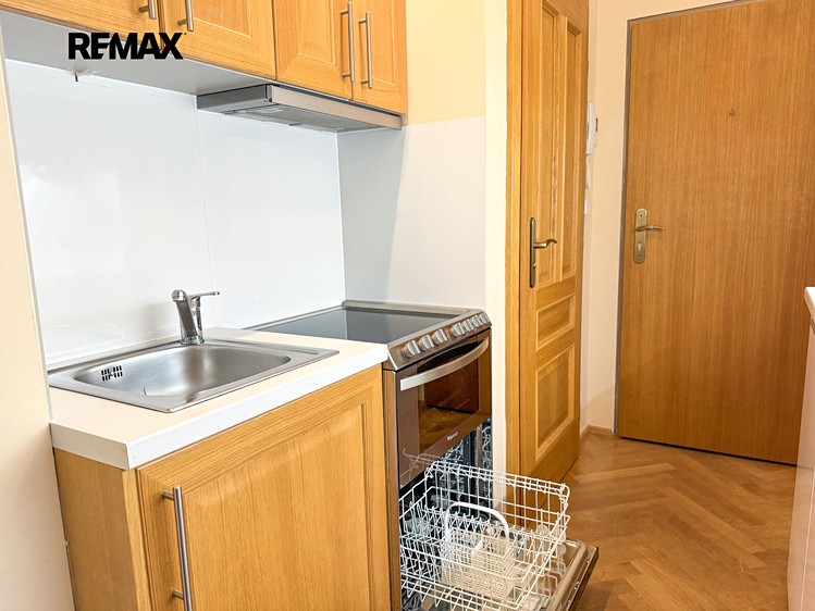 Wohnung 1+kk zum Kauf, 23 m² (9 von 20)