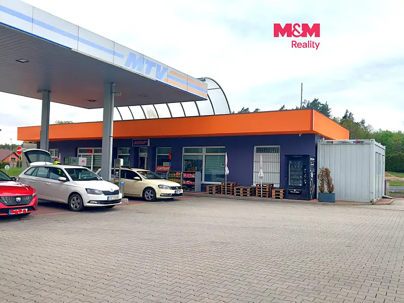Prodej obchodního prostoru 120 m², Nová Role – náhled fotky 1