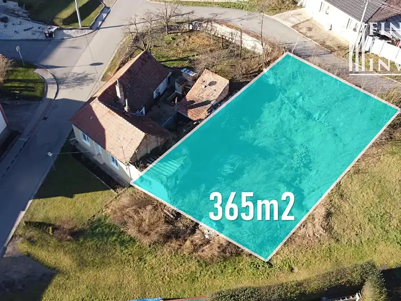 Prodej stavebního pozemku 365 m², Šardice – náhled fotky 1