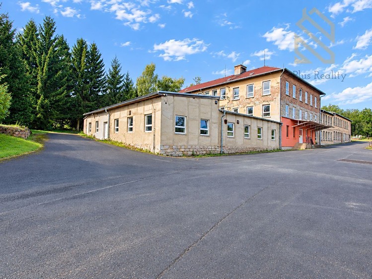 Комерційне приміщення на продаж, 4 560 м² (12 з 18)