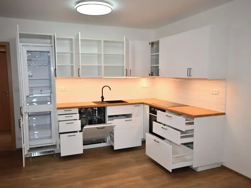 Pronájem bytu 2+kk 58 m², Praha – náhled fotky 3