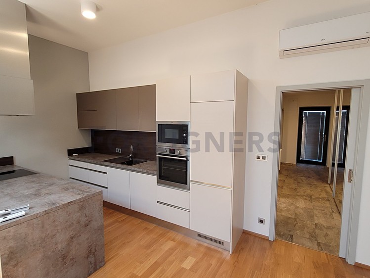 Pronájem bytu 2+kk, 67 m² (4 z 13)