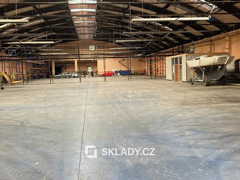 Pronájem skladového prostoru 5000 m², Hrádek nad Nisou – náhled fotky 1