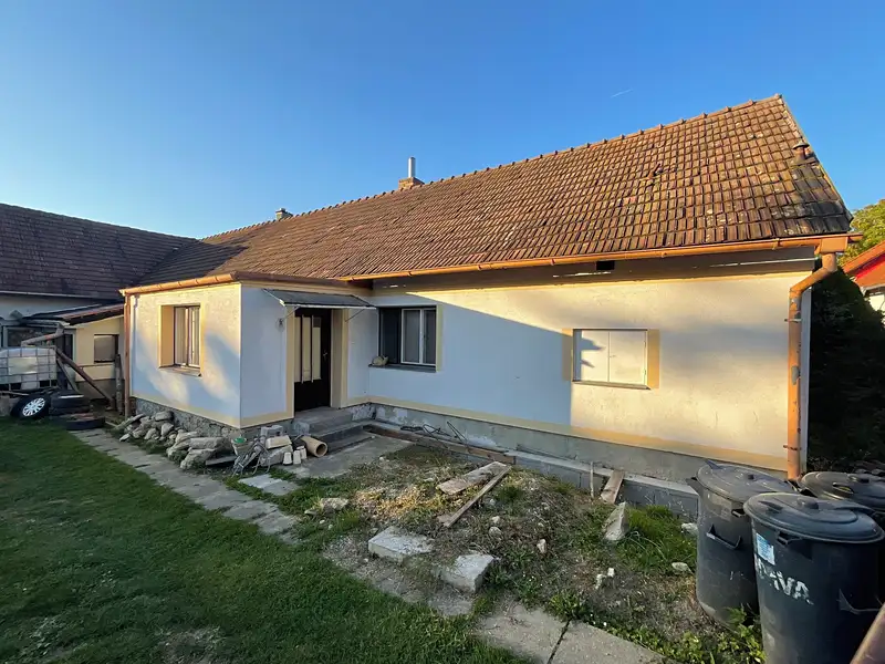 Prodej rodinného domu 297 m², pozemek 2972 m², Zhoř – náhled fotky 3