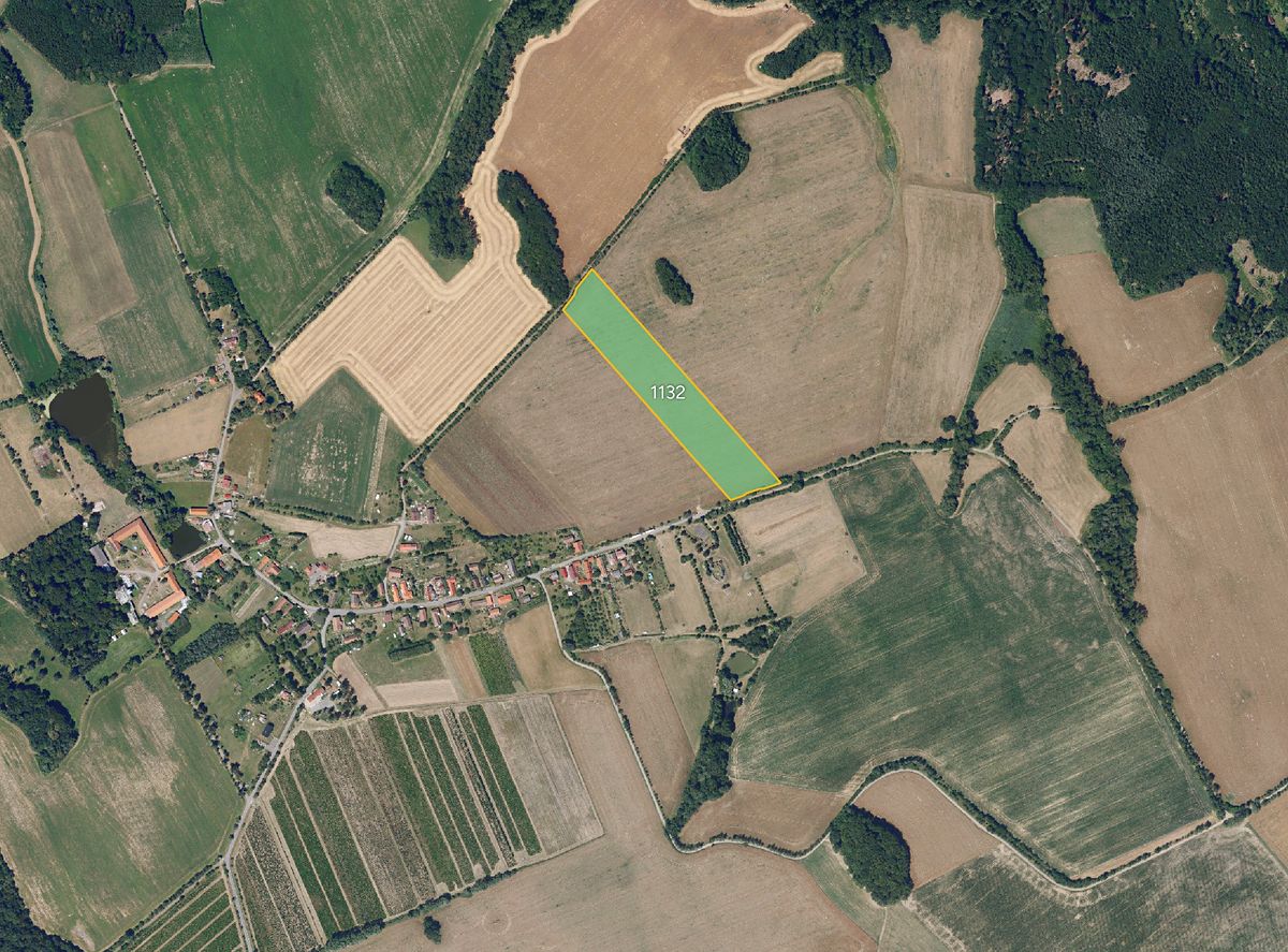 Prodej pole 10650 m², Kraborovice – fotka 1 z 3