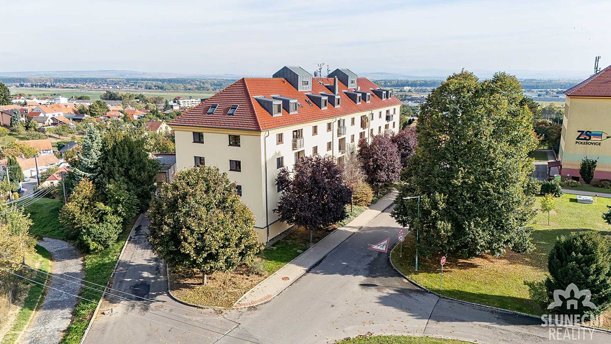 Pronájem bytu 3+kk 108 m², Polešovice – fotka 1 z 3