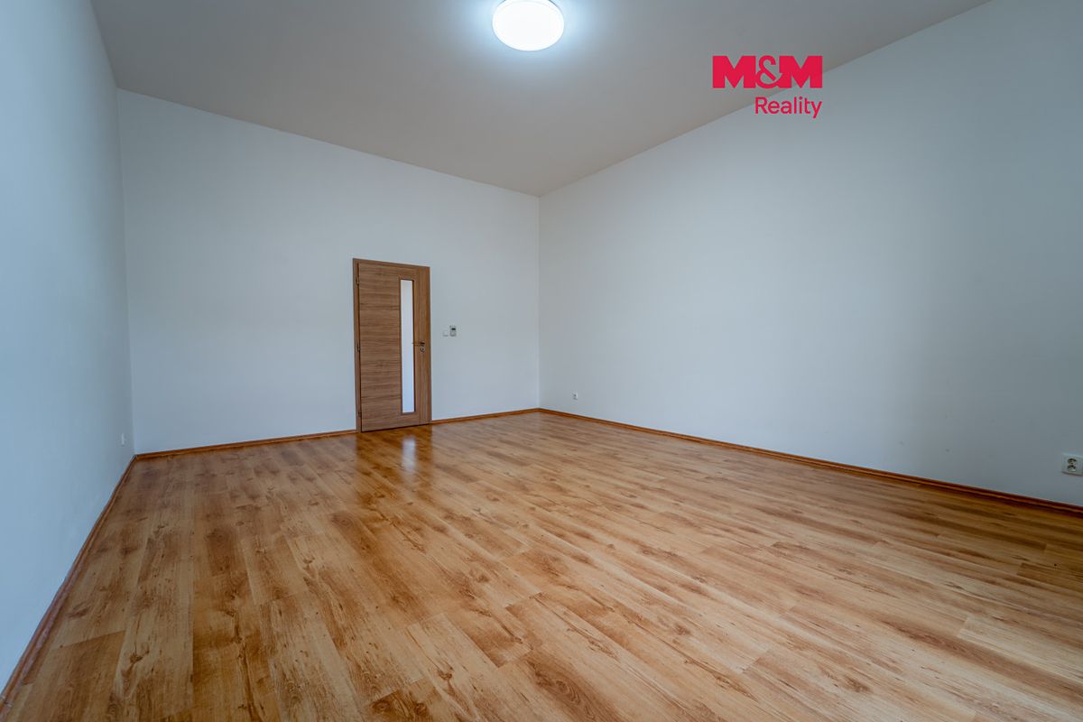 Pronájem bytu 1+1 65 m², Plzeň – fotka 1 z 3