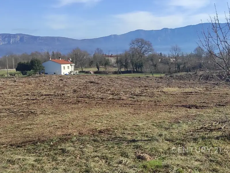 Prodej pozemku 10787 m², Kršan – náhled fotky 2