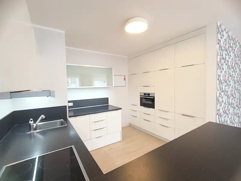 Pronájem bytu 3+kk 97 m², Praha – náhled fotky 3