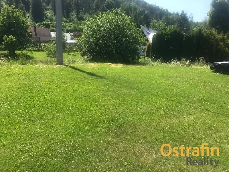Prodej stavebního pozemku 900 m²