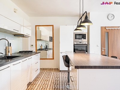 Haus zum Kauf, 120 m² (2 von 30)
