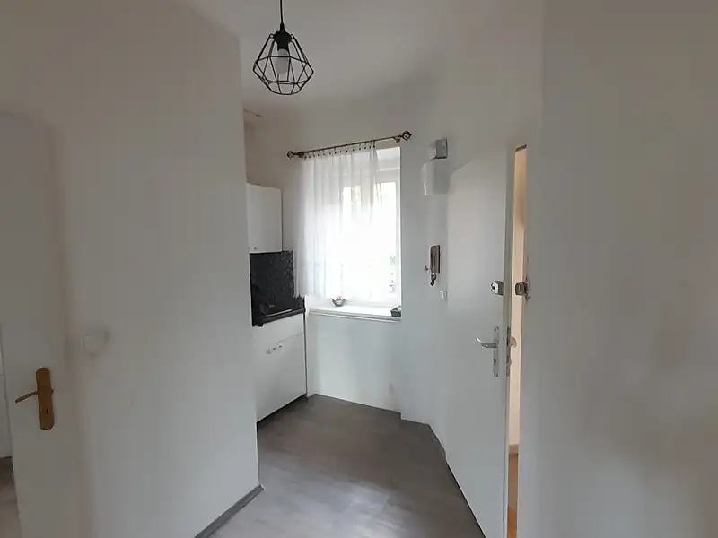 Pronájem bytu 1+kk 31 m², Praha – náhled fotky 3