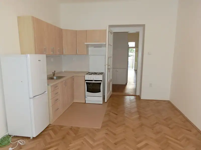 Pronájem bytu 2+kk 60 m², Praha – náhled fotky 1