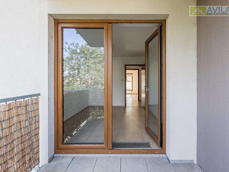 Pronájem bytu 2+kk, 42 m² (16 z 23)