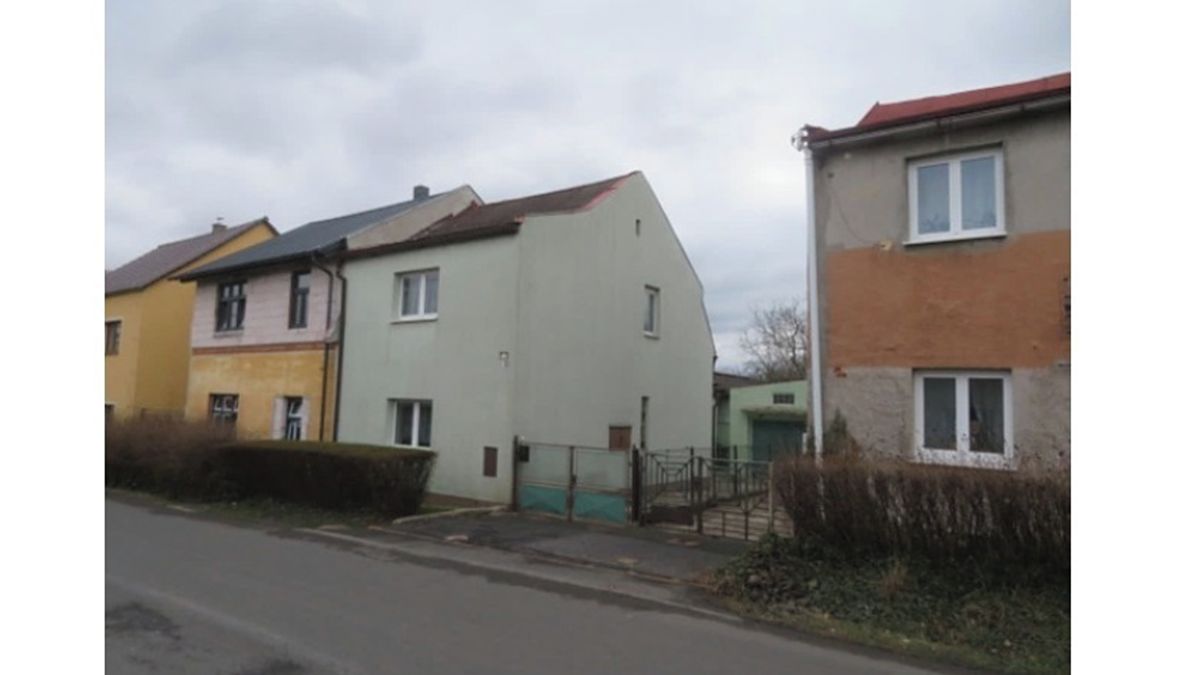 Dražba rodinného domu 100 m², pozemek 784 m², Jirkov – fotka 1 z 3