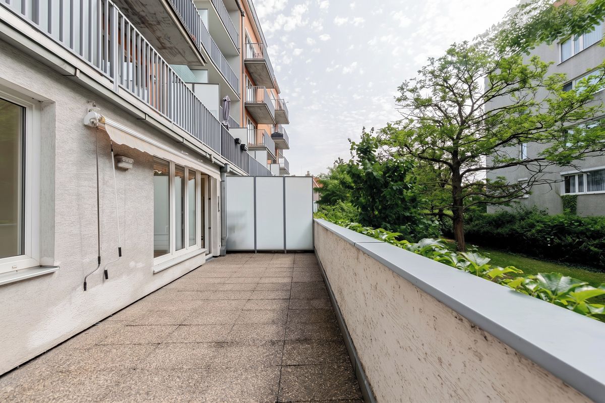 Pronájem bytu 2+kk 79 m² – fotografie 5