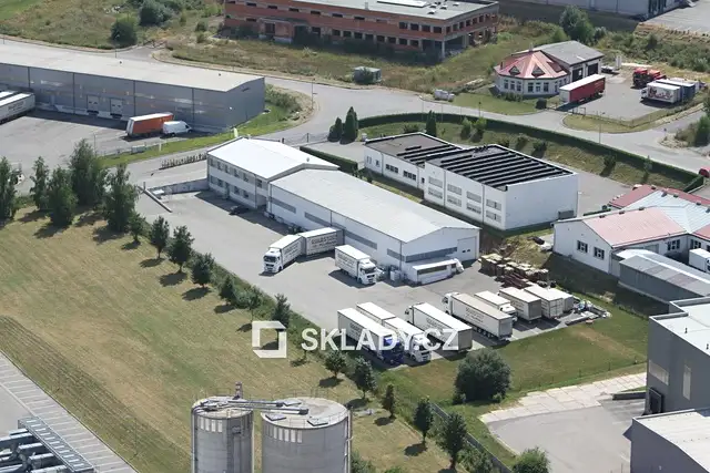 Pronájem skladového prostoru 800 m², Pelhřimov – náhled fotky 2