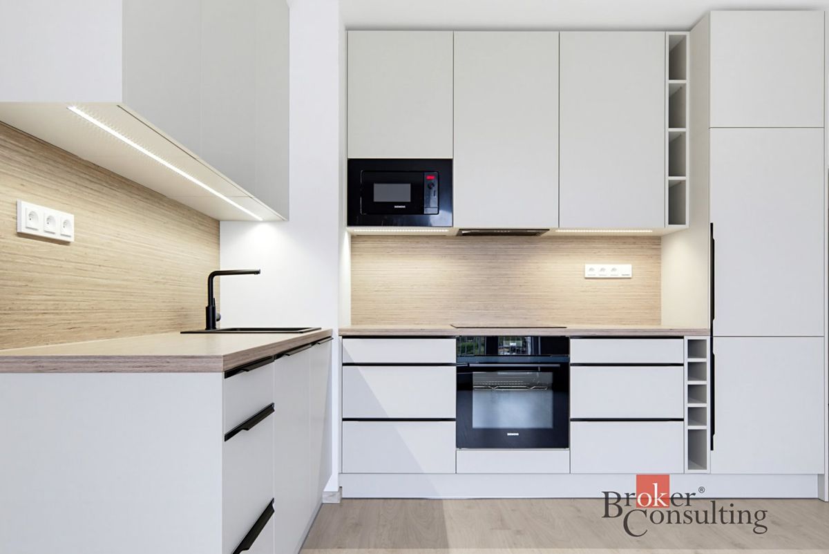 Pronájem bytu 2+kk 58 m², Pardubice – fotka 1 z 3