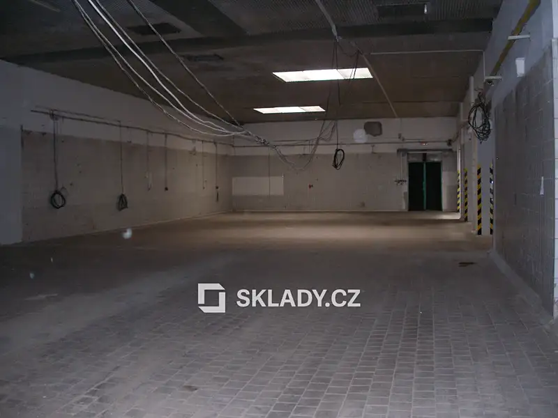 Pronájem skladového prostoru 7000 m², Chomutov – náhled fotky 3
