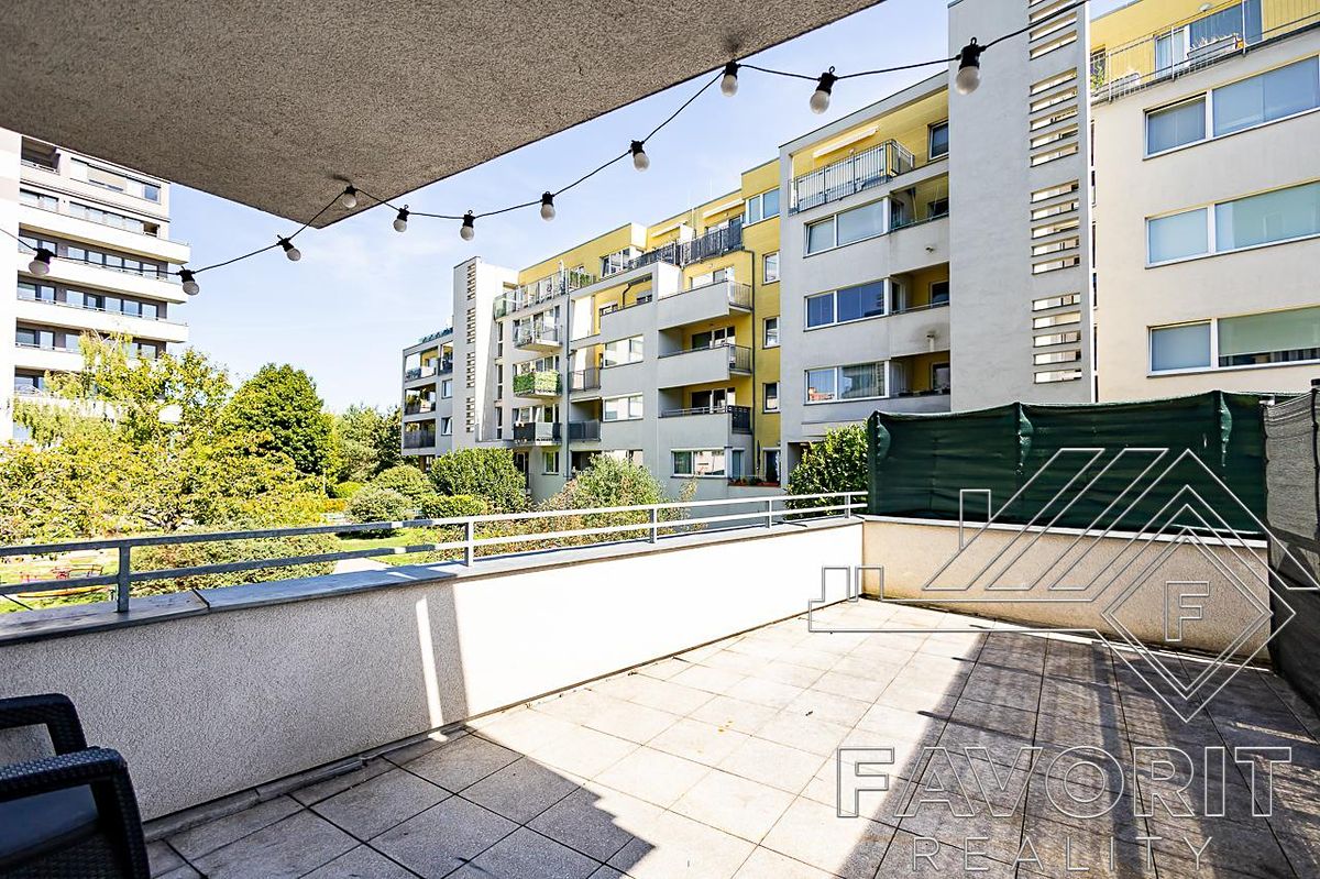 Pronájem bytu 2+kk 57 m² – fotografie 4